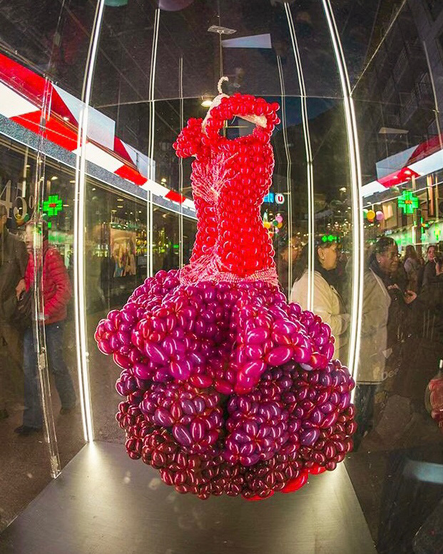 Vestido globos Fashion Week Andorra La Vella