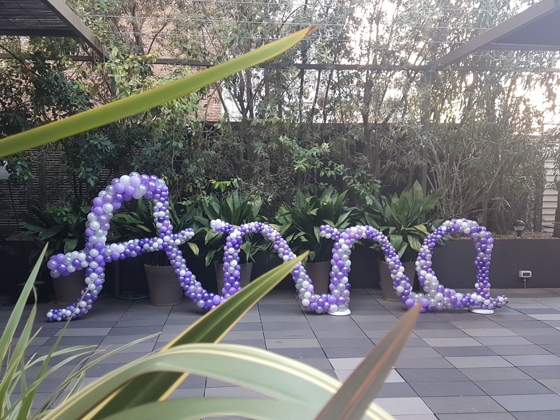 Escultura globos comunión Barcelona